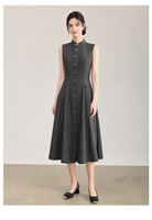 Robe midi unie élégante sans manches style vintage à col montant et taille cintrée coupe trapèze pour femme – Collection Automne 2026