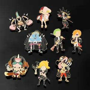 Pins de regalos de lujo de una pieza de anime japonés Monkey D.Luffy