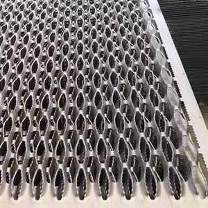Rejilla de <span class=keywords><strong>Acero</strong></span> Inoxidable Perforada Moderna y Duradera para Pasillos Antideslizantes, de Fábrica China, Disponible en Alibaba - Product Image 6