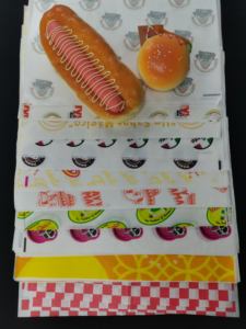 กระดาษห่ออาหารกันไขมันสำหรับแฮมเบอร์เกอร์และพิซซ่า พิมพ์ลายโลโก้ รุ่น SP2981 กระดาษคราฟท์แบบผนังเดียว เกรดสำหรับอาหาร - Product Image 6