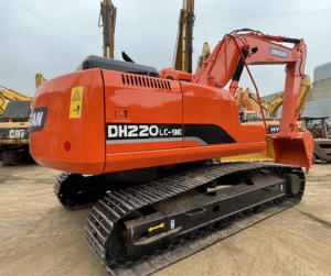 รถขุดตีนตะขาบ Doosan DH220LC-9E มือสองแท้ สภาพดี ขายด่วน - Product Image 1