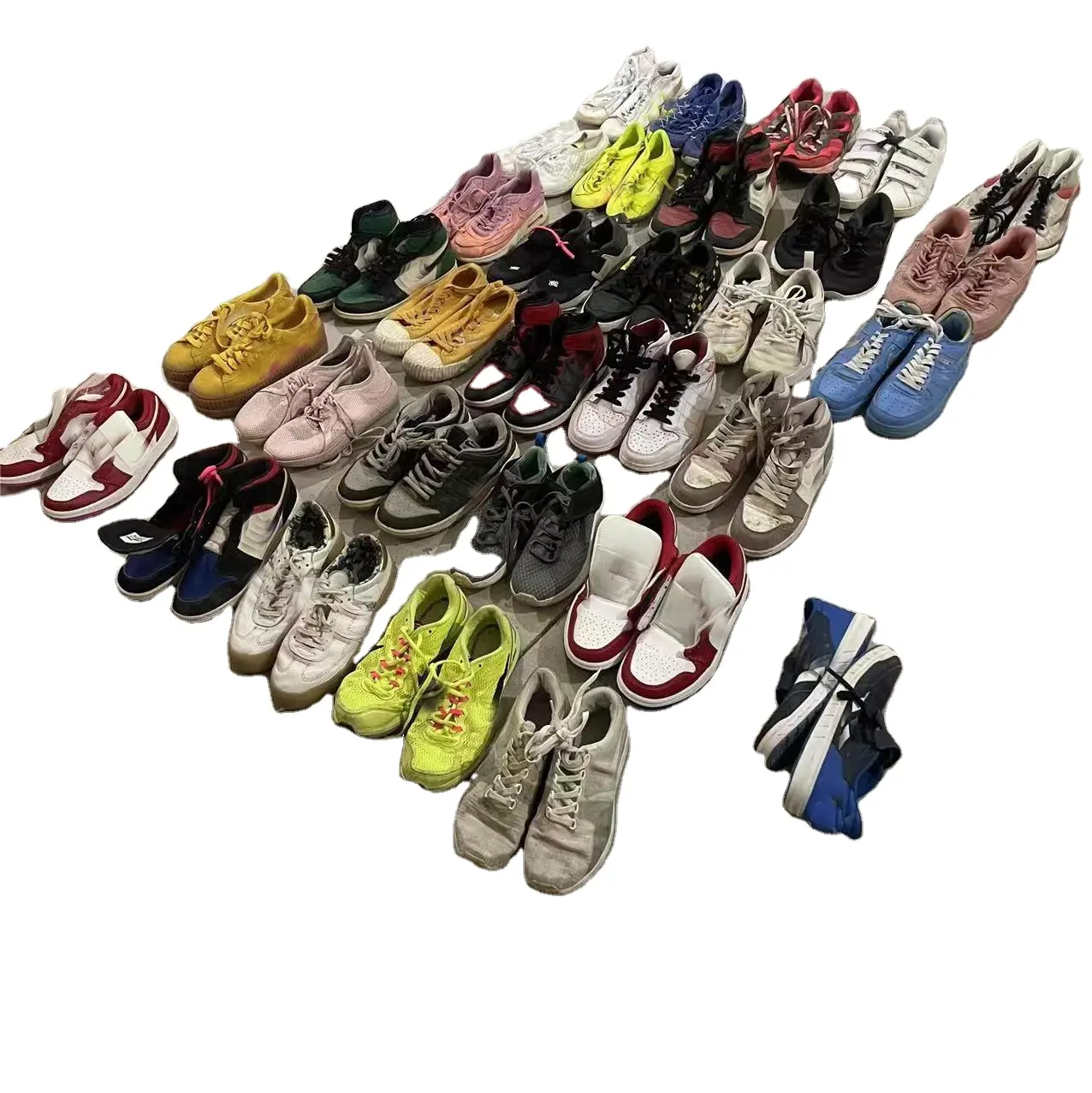 Venta de zapatillas deportivas de marca famosa de segunda mano, calzado deportivo de marca internacional usado para damas