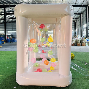 Caja de Dinero Inflable Blanca para Fiestas, Alquiler Comercial - Product Image 3