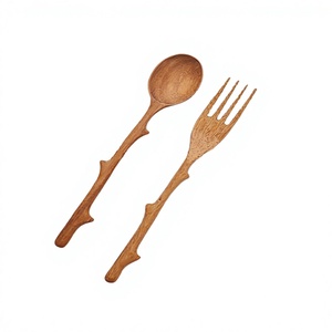 Ensemble de couverts en bois au design fantastique, de qualité supérieure, taille et forme personnalisées, pour une vente optimale - Product Image 1