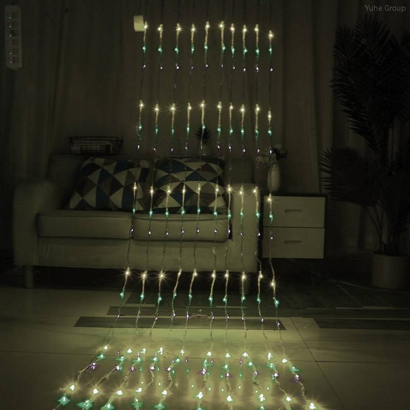 สีขาวอบอุ่น