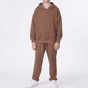 Conjuntos Deportivos de Tela Suave para Niños y Niñas con Camiseta Deportiva y Pantalones Jogger a Juego para Entrenamiento - Product Image 1