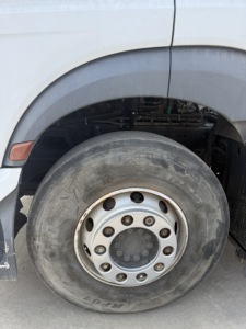 Trattore Stradale Usato Mercedes-Benz Actros 1845 4x2 Diesel con Motore OM471 12.8L e Trasmissione Manuale PowerShift AMT a 12 Velocità - Product Image 3