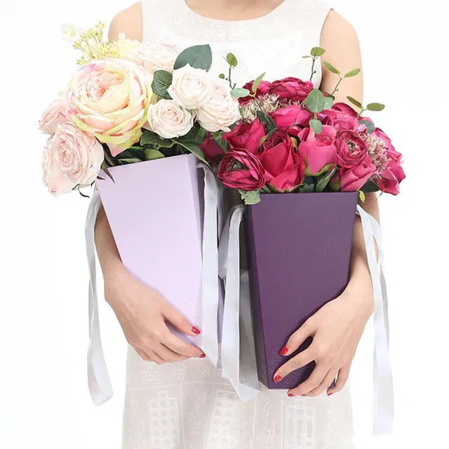 Rigid vase custom shape paper box with handle for flowers gift shops