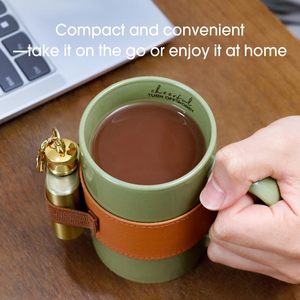 Set da Caffè Novità BespritGift, Set Portatile Retrò con Fiaschetta e Tazza per Whisky, <span class=keywords><strong>Idea</strong></span> Regalo Personale per Amanti di Viaggi e Campeggio - Product Image 4