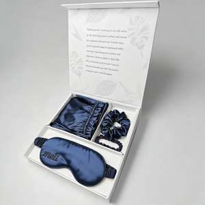Coffret Cadeau Masque de Sommeil Élastique Ultra Doux en Soie de Mûrier 6A de Luxe, Comprend Masque pour <span class=keywords><strong>les</strong></span> <span class=keywords><strong>Yeux</strong></span>, Chouchou pour Cheveux, <span class=keywords><strong>Bandeau</strong></span>, Idéal pour <span class=keywords><strong>les</strong></span> Voyages et la Nuit - Product Image 2