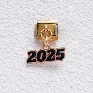 ขายส่งปี 2025 ชาร์มอิตาลีประดับเพชรพร้อมจี้ตัวอักษรคำว่ารักหลากสีสัน ผลไม้ ชาร์มอิตาลีสำหรับสร้อยข้อมือ - Product Image 5