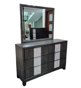 Table à langer moderne en chêne massif de luxe OEM avec rangement, tailles et couleurs personnalisables, ensemble de meubles de chambre à coucher en provenance du Vietnam - Product Image 4