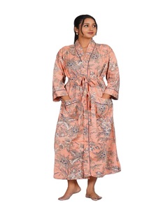 Nouvelle Robe Kimono Longue en Coton Imprimée à la Main, Manches Longues, Longueur Genou, avec Cordon de Serrage – Vente en Gros - Product Image 1