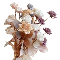 D-SR001 Roses blanches pas chères à longue tige, 5 têtes, roses en soie, fleurs artificielles pour mariage, décoration de la maison, arche de fleurs