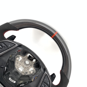 Volante Deportivo de Fibra de Carbono Personalizado CCExcellent para 2016-2021 con Logotipo en la Parte Inferior - Product Image 2