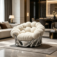 Sillón Individual Contemporáneo en Forma de Nube, Tapizado en Felpa Suave Tipo Teddy, con Base Plateada Brillante para Decoración del Hogar