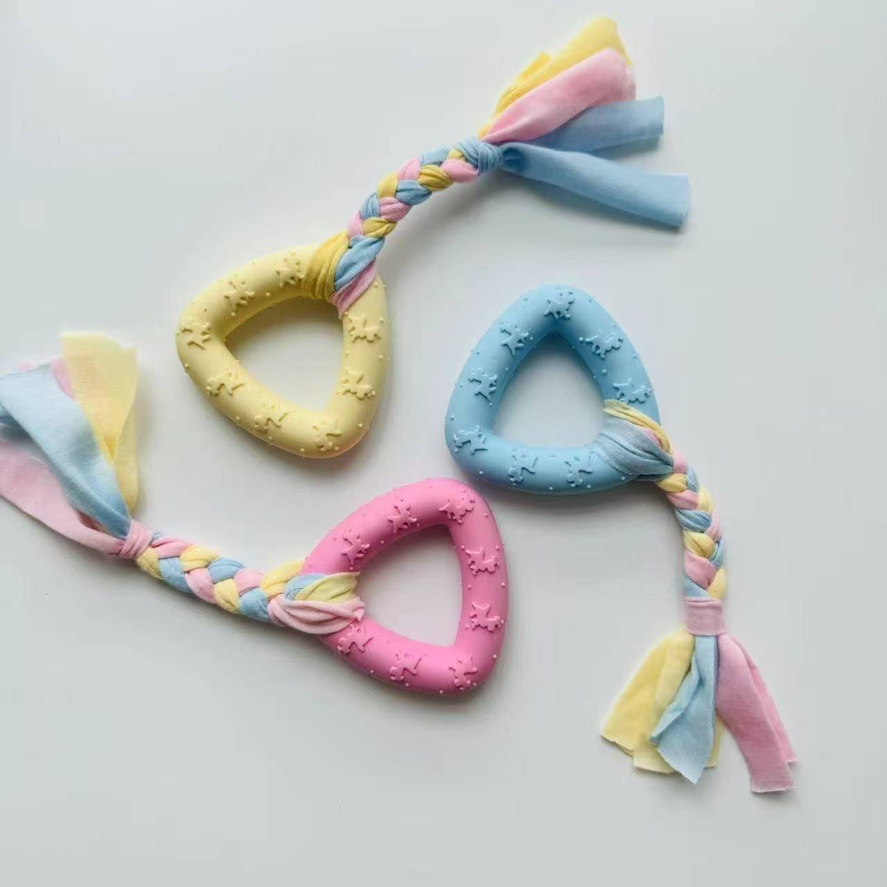 Tiras de tela triangulares redondas