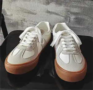 ODM toptan retro mikrofiber deri ayakkabı günlük bağcıklı sneakers katı kauçuk taban kanvas ayakkabılar