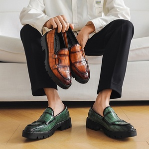 Mocassins de <span class=keywords><strong>luxe</strong></span> pour hommes en cuir synthétique 2025, rehaussants, imperméables, décontractés, style <span class=keywords><strong>italien</strong></span>, pour soirée et bureau - Product Image 2