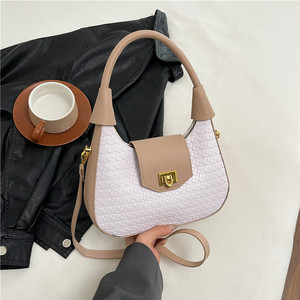 Sac fourre-tout vintage en PU pour femme 2026 avec quincaillerie dorée, bandoulière amovible, idéal pour le bureau et les tenues décontractées - Product Image 5