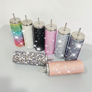 Vasos Térmicos de Acero Inoxidable Delgados y Rectos de 20oz con Diseño de Leopardo Arcoíris Rosa, Azul y Negro, Cubiertos de Diamantes de Imitación y Pedrería Brillante - Product Image 2