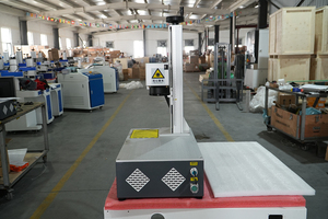 <span class=keywords><strong>Machine</strong></span> de marquage laser à fibre portable de bureau 20W 30W 50W 60W 100W pour gravure multi-matériaux - Product Image 3