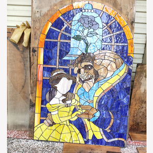 Vitral de estilo europeo con diseño de monstruo y dama para decoración de pared y ventana, atrapasoles - Product Image 4