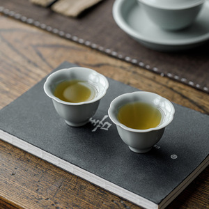 Taza de té Guanlan Sky Blue Ru Kiln, taza individual pequeña de porcelana, nuevo estilo chino para el hogar y para invitados. - Product Image 4