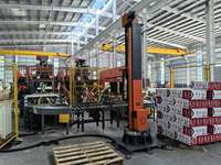 Mesin Penumpuk Robot Palletizer Tipe Kolom Focus Machinery untuk Karton dan Kantong 40kg