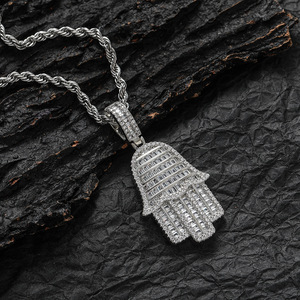 จี้รูปมือฟาติมาแบบใหม่ สร้อยคอฮิปฮอปทองแดงประดับเพชรซิร์คอน - Product Image 2