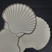 Cartes personnalisées découpées en forme de coquille, imprimées en couleur, gaufrées et pliables ; Idéales pour les affaires, les mariages et les invitations.