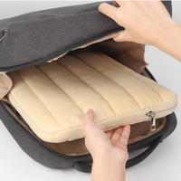 BSCI recyclé matelassé gonflé pochette pour ordinateur portable sac étui 13 pouces Portable voyage affaires housse pour ordinateur portable personnalisé