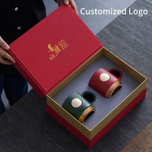 ชุดแก้วกาแฟพร้อมกล่องบรรจุภัณฑ์แบบกำหนดเอง รุ่น Custom2025 แบรนด์หรูหรา ดีไซน์แม่เหล็ก กระดาษลายพิเศษ สำหรับเป็นของขวัญ - Product Image 2