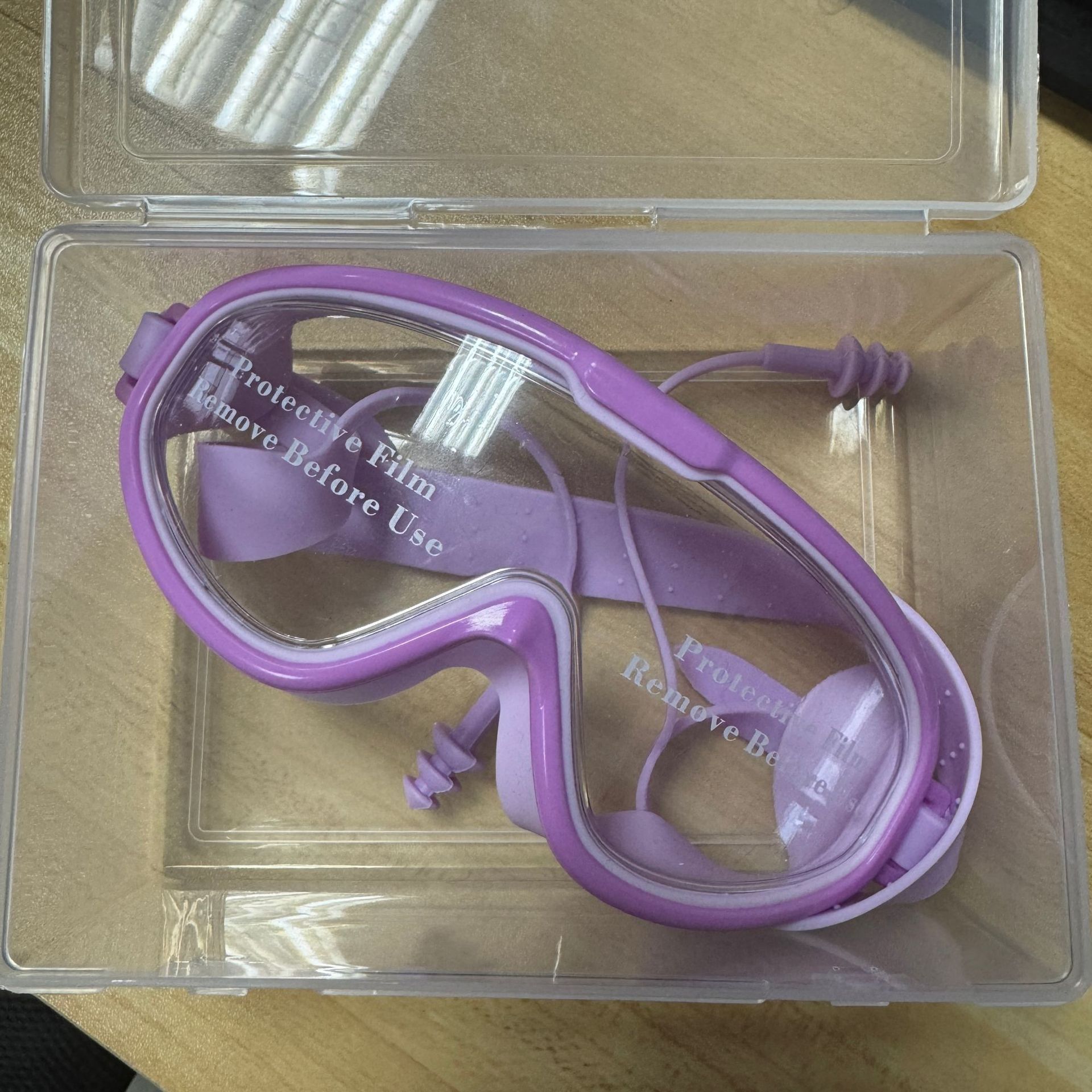 Caja de almacenamiento para gafas de natación moradas