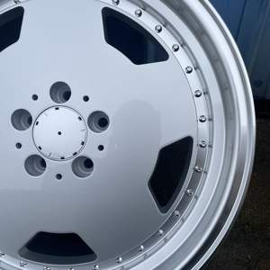 Cerchi Vintage da 18 Pollici 5X112 8J 9J per <span class=keywords><strong>Mercedes</strong></span> <span class=keywords><strong>Benz</strong></span> W211 W140 W211 W124 W210 W212 <span class=keywords><strong>W126</strong></span> W220 Ruote per Auto Passeggeri - Product Image 4