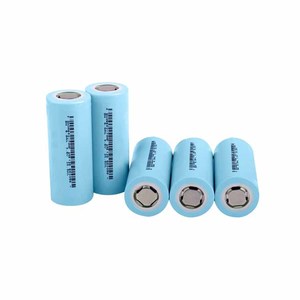Baterai Lithium Ion Silinder 26650 Isi Ulang Kapasitas Tinggi 3.6V 26650 70HP 7000mAh - Product Image 2