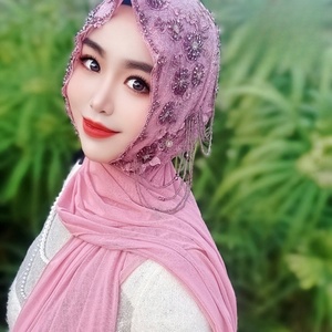 Voile islamique haut de gamme 2026 à pampilles perlées - Châle foulard en mousseline de soie à dentelle florale artisanale - Product Image 4
