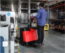Transpalette Électrique Hydraulique Autoporté 2000 kg avec Batterie au Lithium pour Transport <span class=keywords><strong>de</strong></span> Marchandises en Entrepôt - Product Image 3