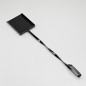 Juego de herramientas de jardín para parrillas de carbón, accesorios para exteriores, pala de hierro fundido de mango largo, espátulas, pinzas y pica leña. - Product Image 1