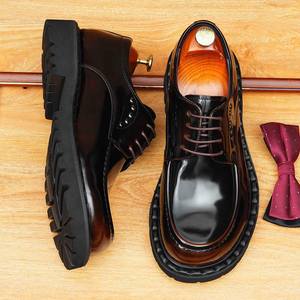 รองเท้าโลฟเฟอร์ผู้ชายสไตล์อังกฤษแบบลำลอง ทำมือจากหนังวัวแท้ ระบายอากาศได้ดี สวมใส่สบาย - Product Image 1