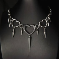 Collier en acier inoxydable en forme de cœur avec breloques en forme de pointe, chaîne épaisse, bijoux punk gothique Y2K pour hommes et femmes