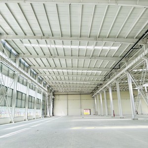 Edificio Industrial Confiable con una Moderna Estructura de Acero, Diseño de Taller y Almacén, Empresas Líderes en la Industria - Product Image 5