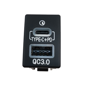 Cargador USB dual para coche Sirui tipo C PD QC3.0 de carga rápida para modelos Mitsubishi Isuzu - Product Image 2