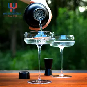 Bicchieri creativi fatti a mano con flauto di Champagne 9.5oz Art Deco con stelo Vintage a coste coupé Martini bicchieri da Cocktail in confezione regalo