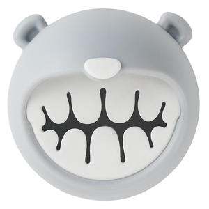 Porte-serviettes mignon en forme d'ours avec trois rangées de crochets, adhésif sans perçage, rangement pour réfrigérateur, salle de bain, balcon, montage mural - Product Image 1