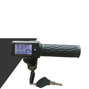 Ensemble de commande d'accélérateur pour <span class=keywords><strong>scooter</strong></span> électrique avec écran LCD à six broches et huit broches (adapté aux motos électriques et scooters) - Product Image 1