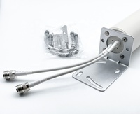Antenne cylindrique MIMO 5G 4G 600-3800 MHz Polarisation verticale Gain 18 dBi Extérieur pour routeur 5G avec antenne externe