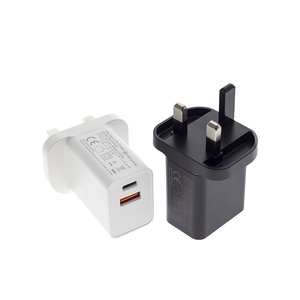 Vente en gros Mini <span class=keywords><strong>chargeur</strong></span> d'alimentation CC intelligent portable PD Mobile 20W <span class=keywords><strong>Chargeur</strong></span> USB pour ordinateur portable pour <span class=keywords><strong>Apple</strong></span> Samsung Fan <span class=keywords><strong>macbook</strong></span> android avec câble - Product Image 1