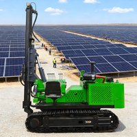 Pile driver à vis sans fin pour l'installation de supports solaires, adapté aux couches de sol molles, avec commutation haute/basse vitesse