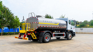 Camion pulvérisateur multifonctionnel Dongfeng 4x2 de 12 000 L avec moteur diesel pour pulvérisation de pesticides et travaux de jardinage – Vente directe fabricant - Product Image 5